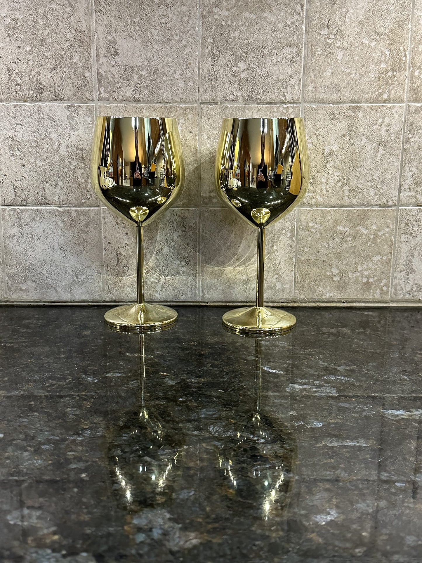 K&K Home Gold Stainless Steel Unbreakable Wine Glasses - 18 oz - Set of 2 Colored, Stemmed Metal Wine Glasses Perfect for Outdoors, Weddings, and Parties